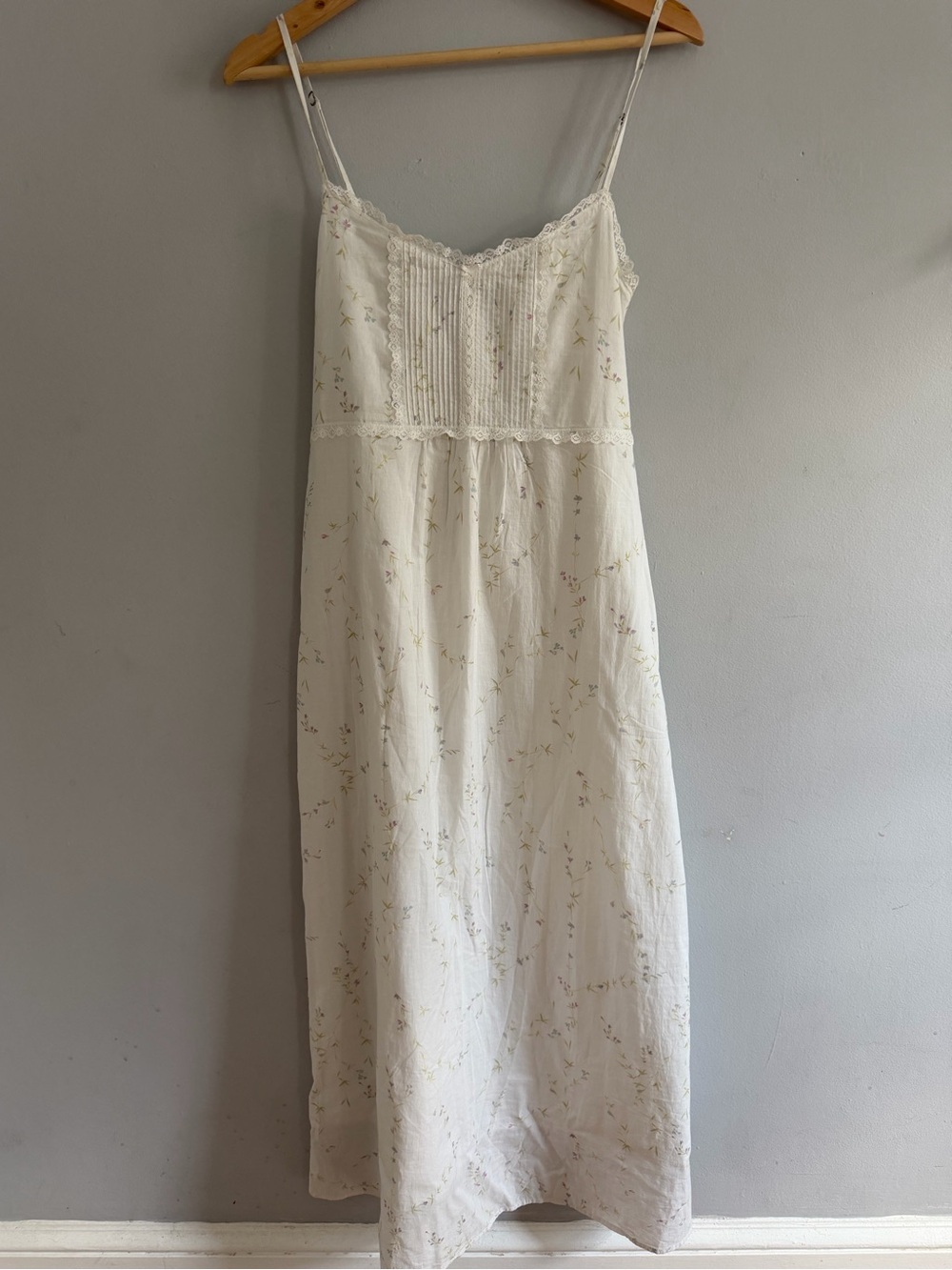 Brandy Melville Women’s Floral Print Spaghetti Strap Maxi Cottage Core